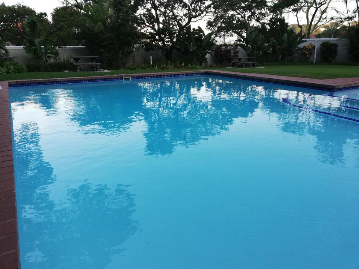 Loadshedding Free!! Tropical Beach Oasis, Wi-Fi, Views, Pool, Netflix 발리토 외부 사진
